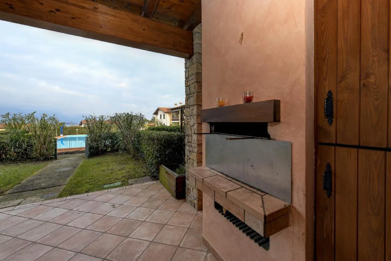 Maison Elisa Manerba del Garda 0*,  Itálie